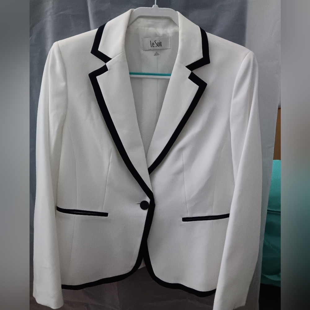 Le Suit White and Dark Blue Jacket with Dark Blue Pants